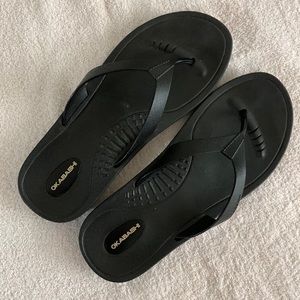 OKABASHI FLIP FLOPS
